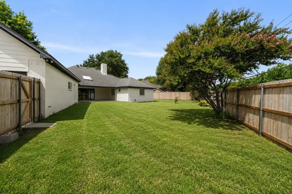 3306 Blue Bell Place Richardson TX 75082