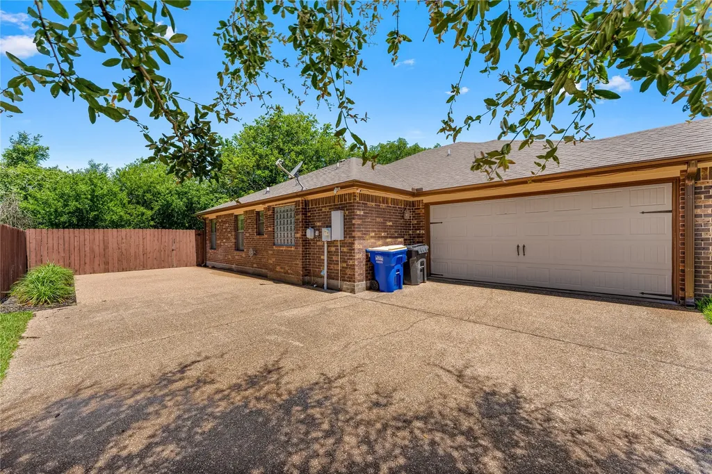 820 Springdale Circle Lorena TX 76655