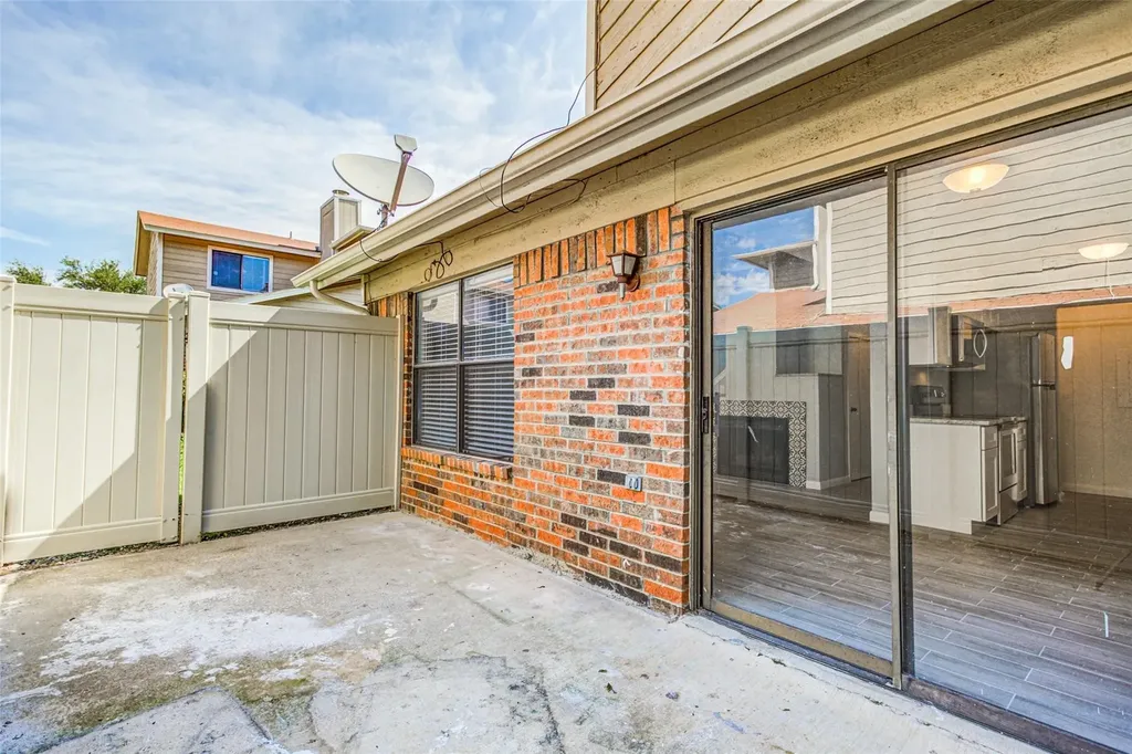 2240 Tarpley Road Carrollton TX 75006