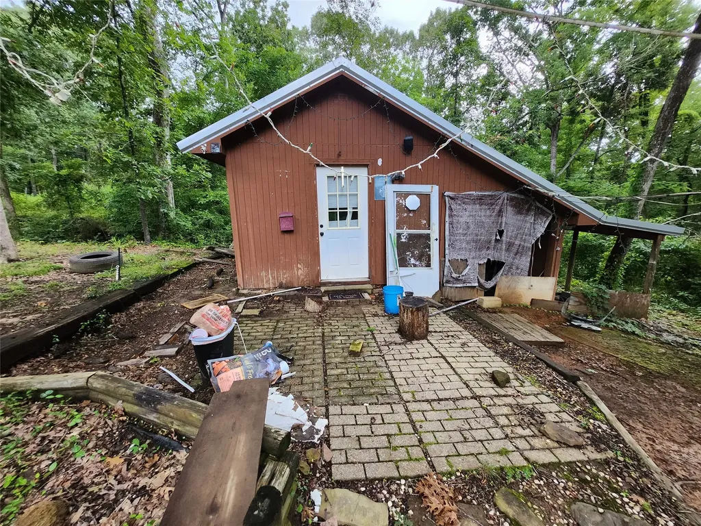 94 Private Road 52001 Pittsburg TX 75686