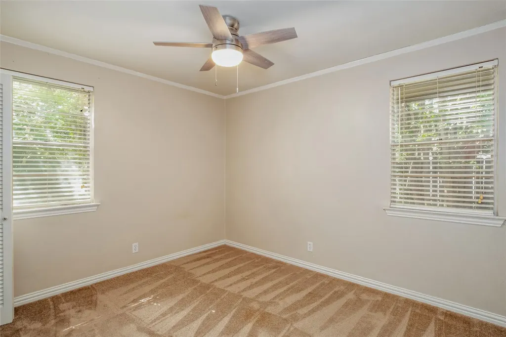 1206 Farnham Court E Irving TX 75062