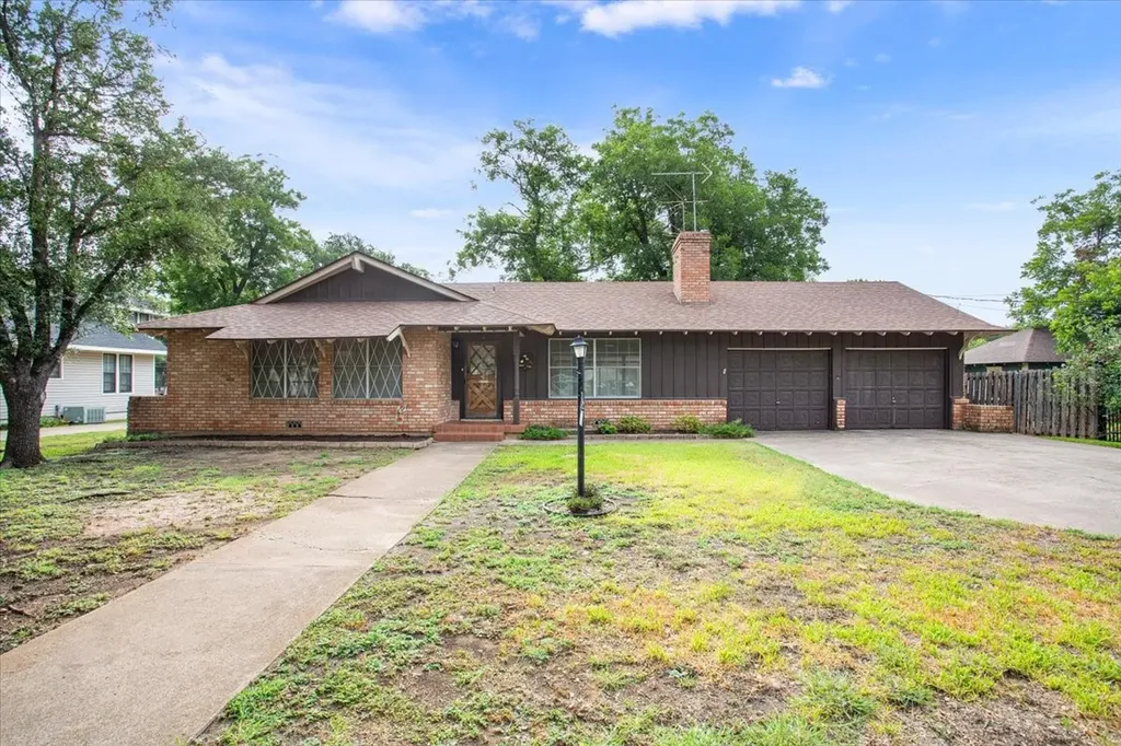204 N Marable Street West TX 76691