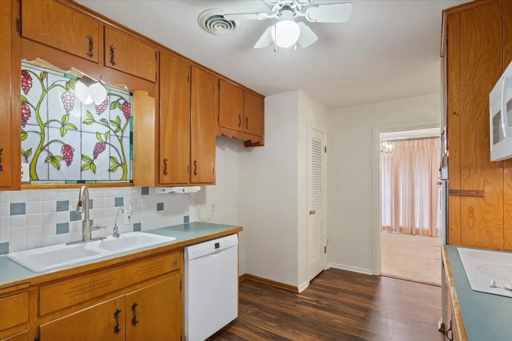 204 N Marable Street West TX 76691