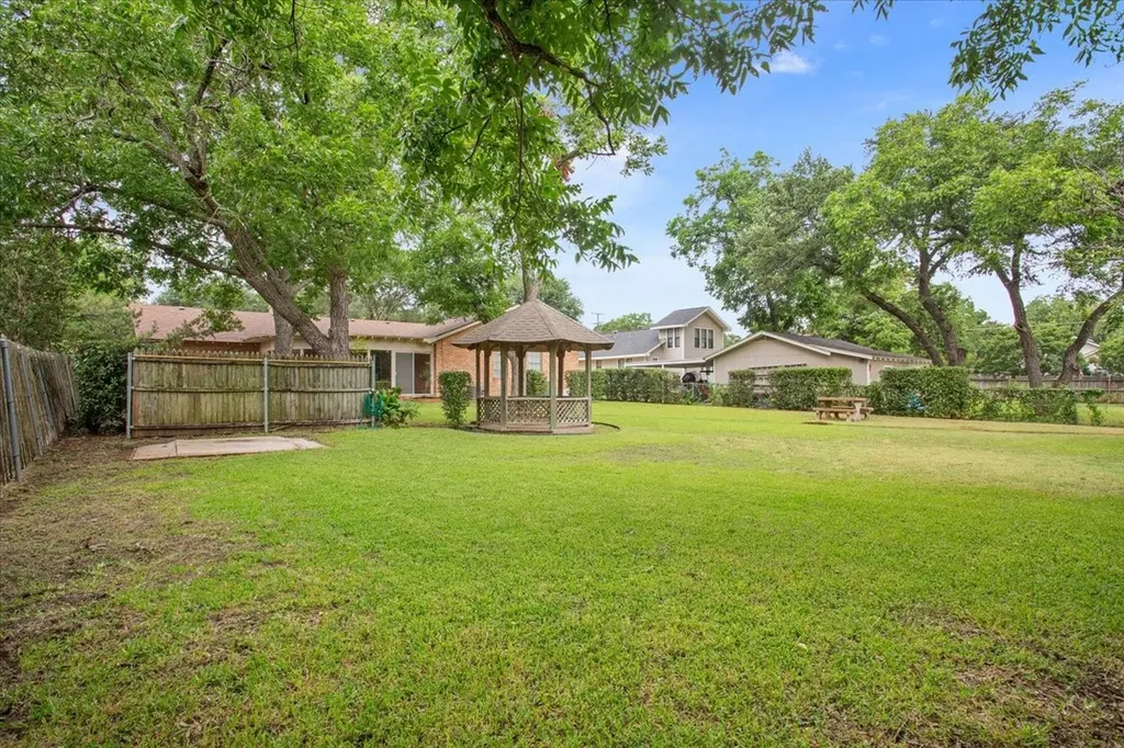 204 N Marable Street West TX 76691