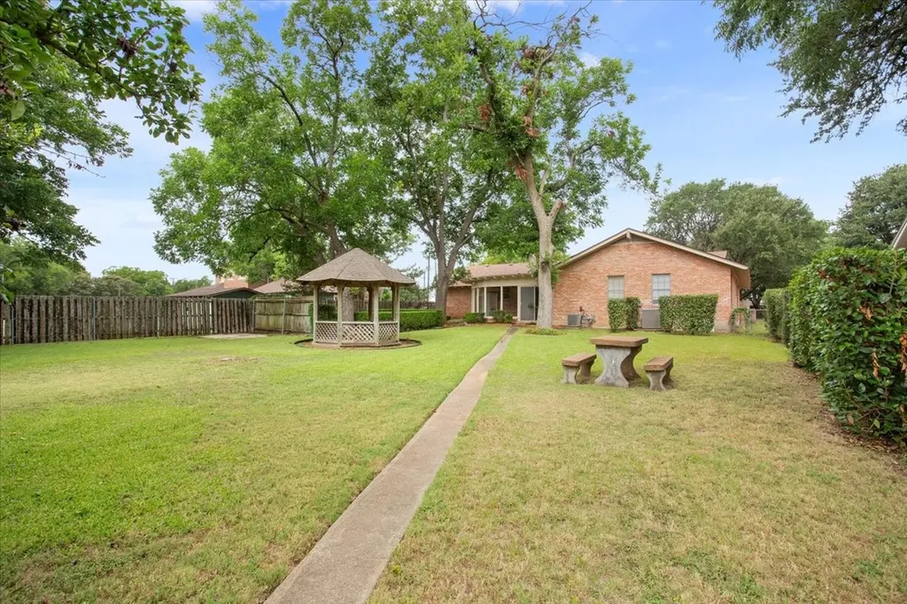 204 N Marable Street West TX 76691