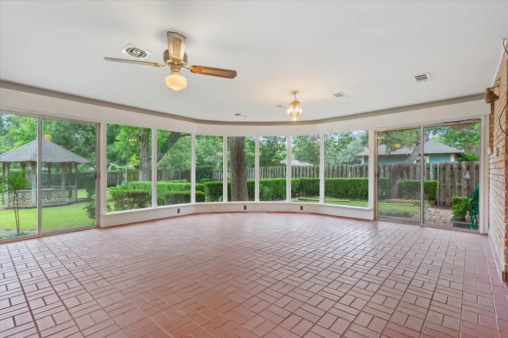 204 N Marable Street West TX 76691