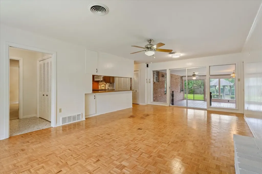 204 N Marable Street West TX 76691