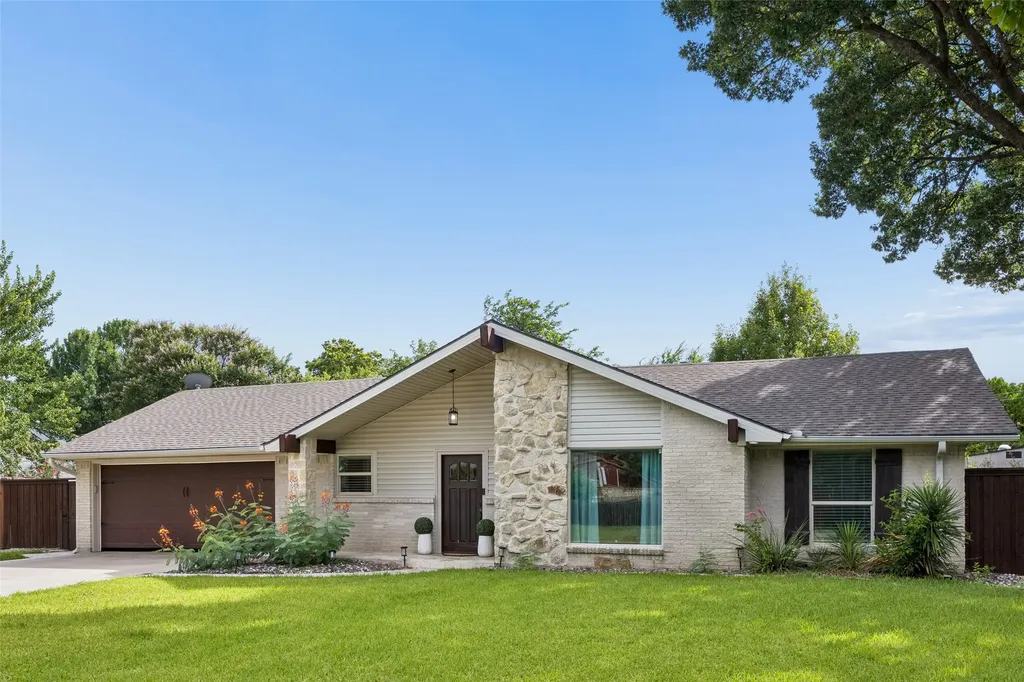 2732 Bay Meadows Circle Farmers Branch TX 75234
