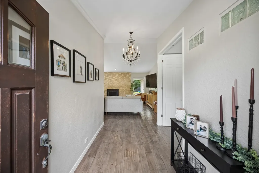 2732 Bay Meadows Circle Farmers Branch TX 75234