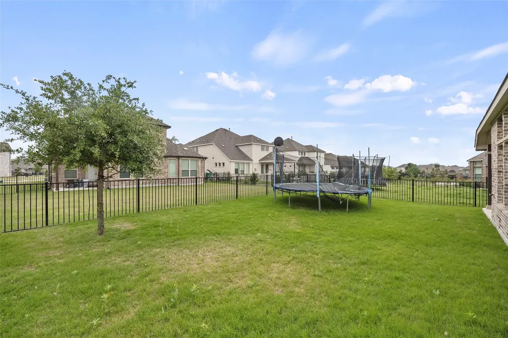 2532 Governors Boulevard Heath TX 75126