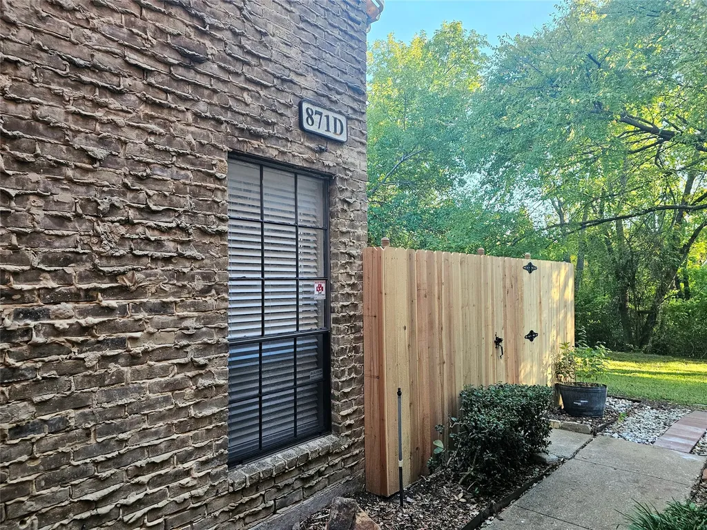 871 Dublin Drive Richardson TX 75080
