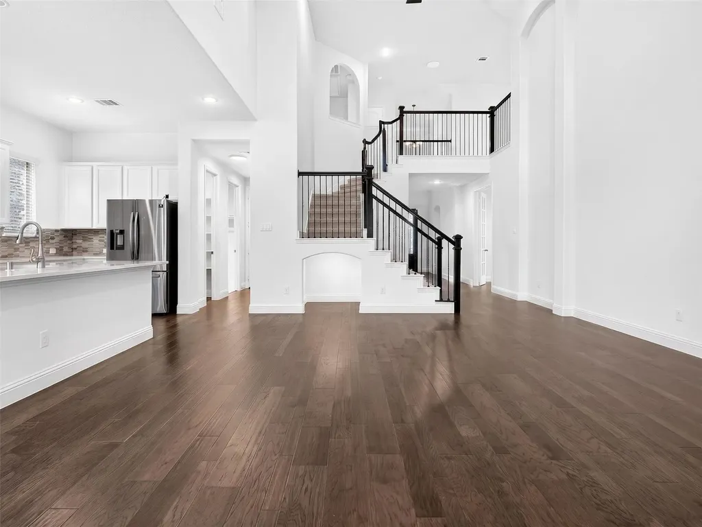 6504 Dynamite Drive Mckinney TX 75070