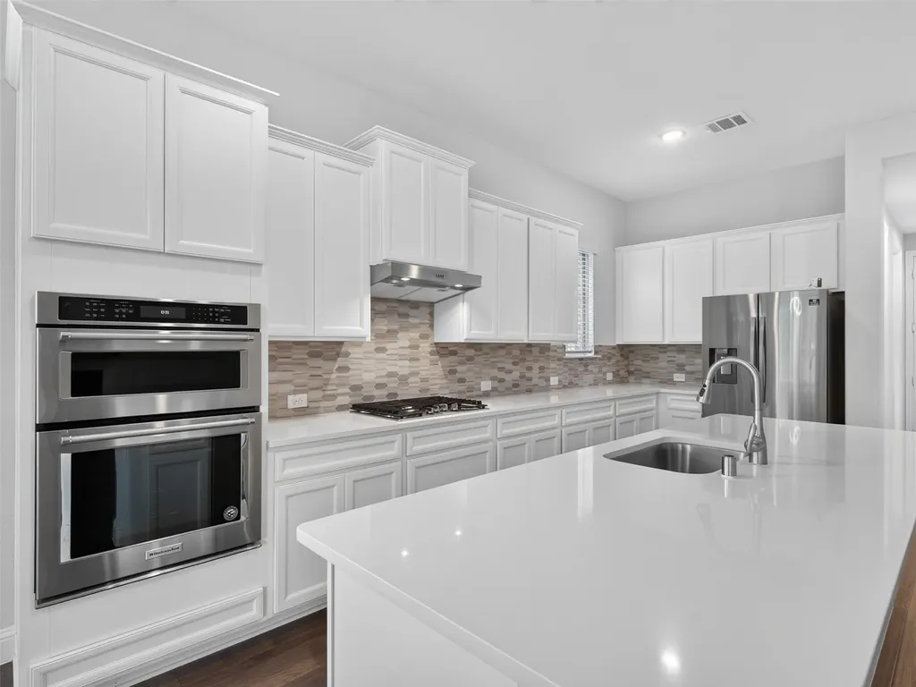 6504 Dynamite Drive Mckinney TX 75070
