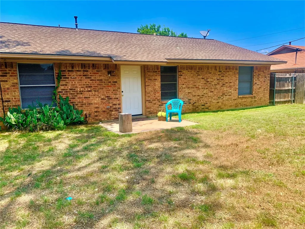 3504 Kingfisher Lane Denton TX 76209