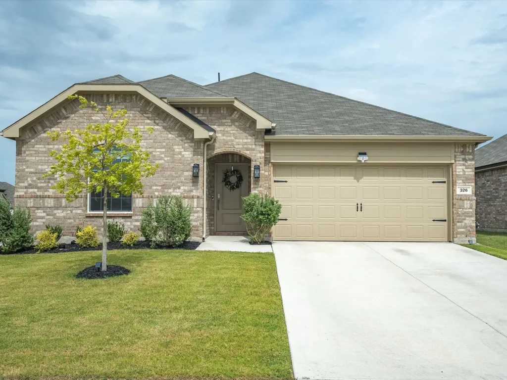 326 Texas Trail Justin TX 76247