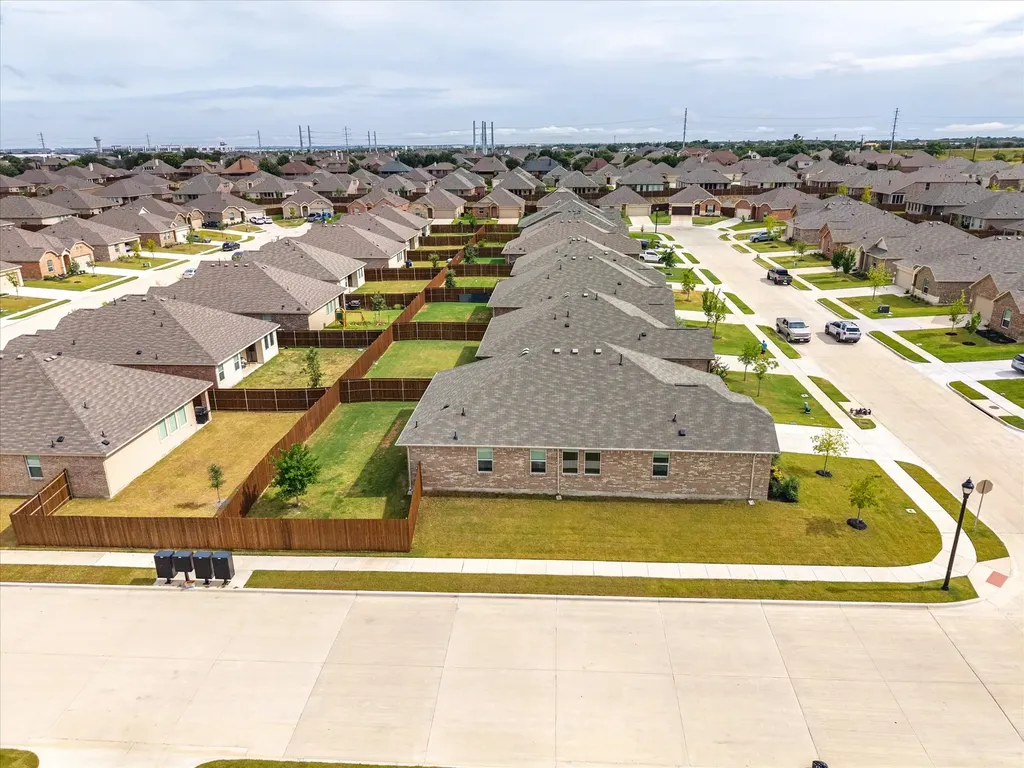 326 Texas Trail Justin TX 76247