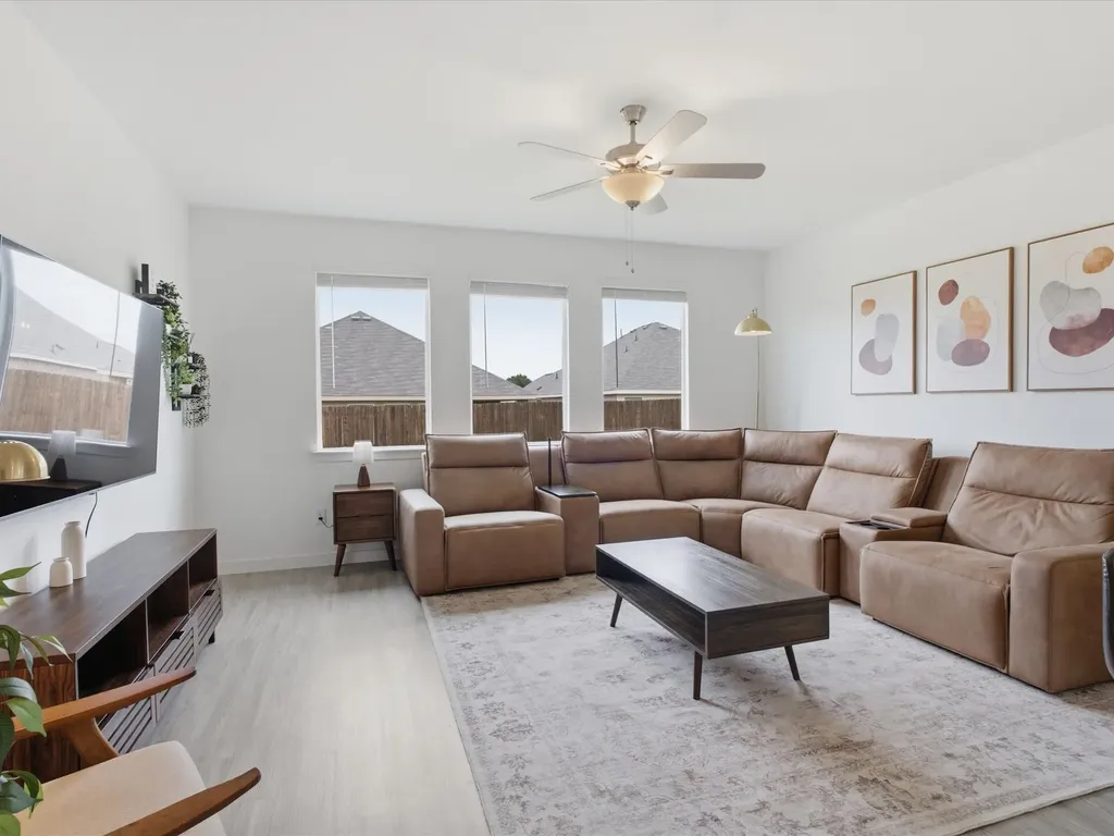 326 Texas Trail Justin TX 76247