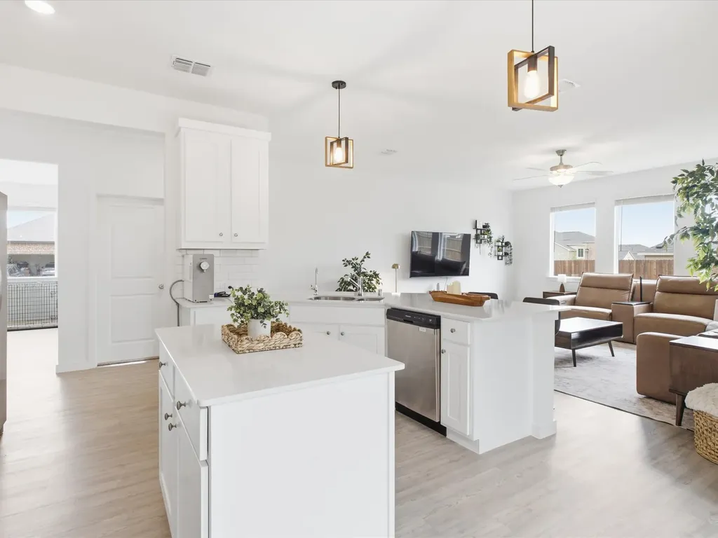 326 Texas Trail Justin TX 76247