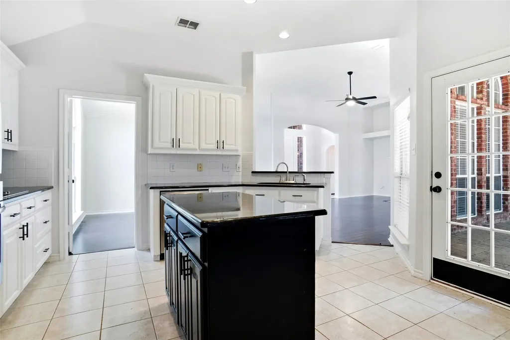 317 Cherokee Trail Argyle TX 76226
