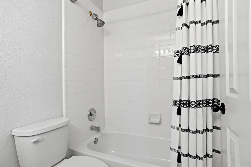 317 Cherokee Trail Argyle TX 76226