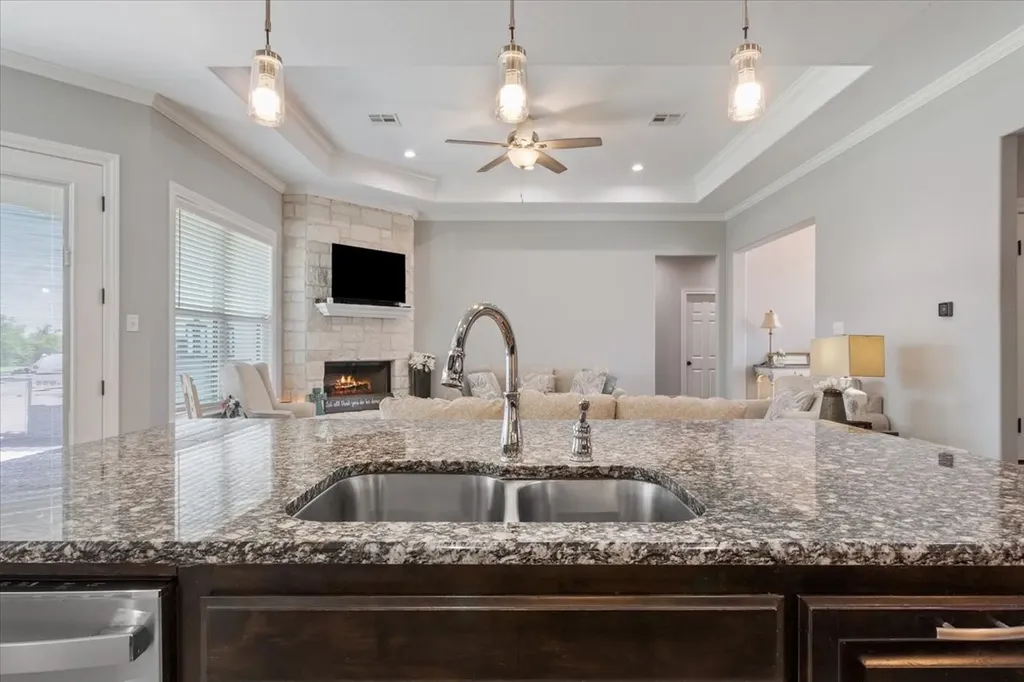 205 Fox Run Lane Robinson TX 76706
