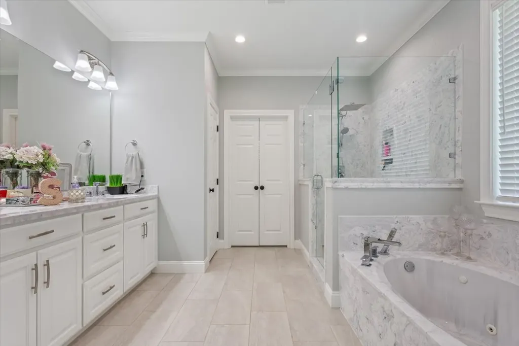205 Fox Run Lane Robinson TX 76706