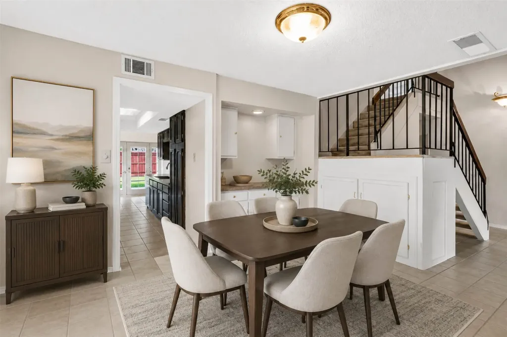 3302 Ivanhoe Lane Garland TX 75044