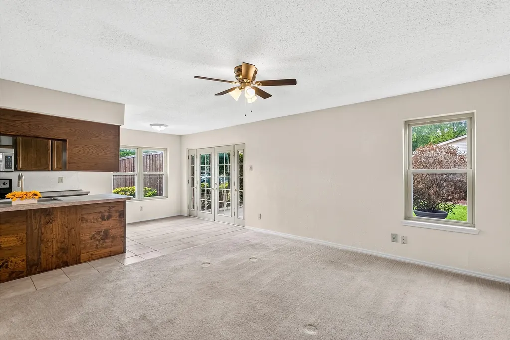 3302 Ivanhoe Lane Garland TX 75044