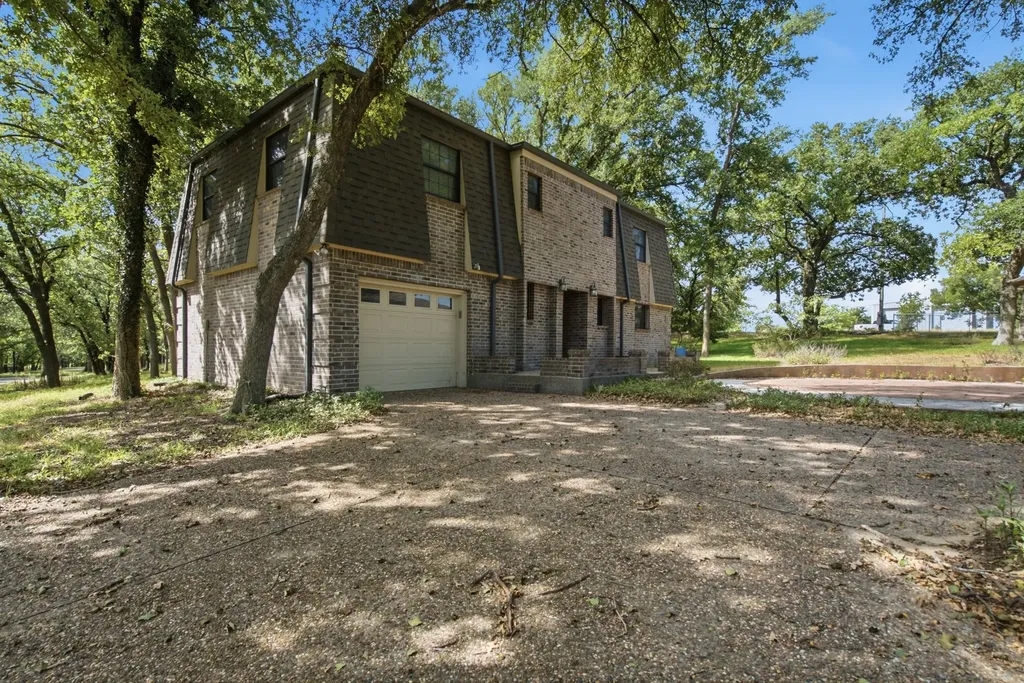 875 Fm 913 Stephenville TX 76401