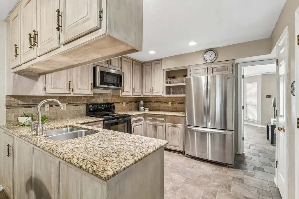 3101 Becky Court Garland TX 75044
