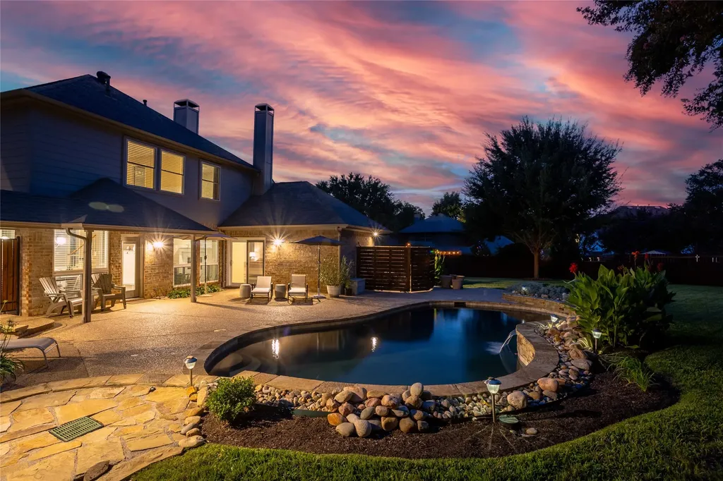 8809 Hedge Row Court North Richland Hills TX 76182