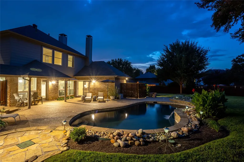 8809 Hedge Row Court North Richland Hills TX 76182