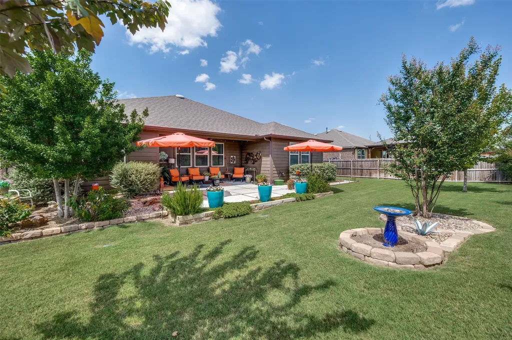 2400 Twin Post Road Denton TX 76208