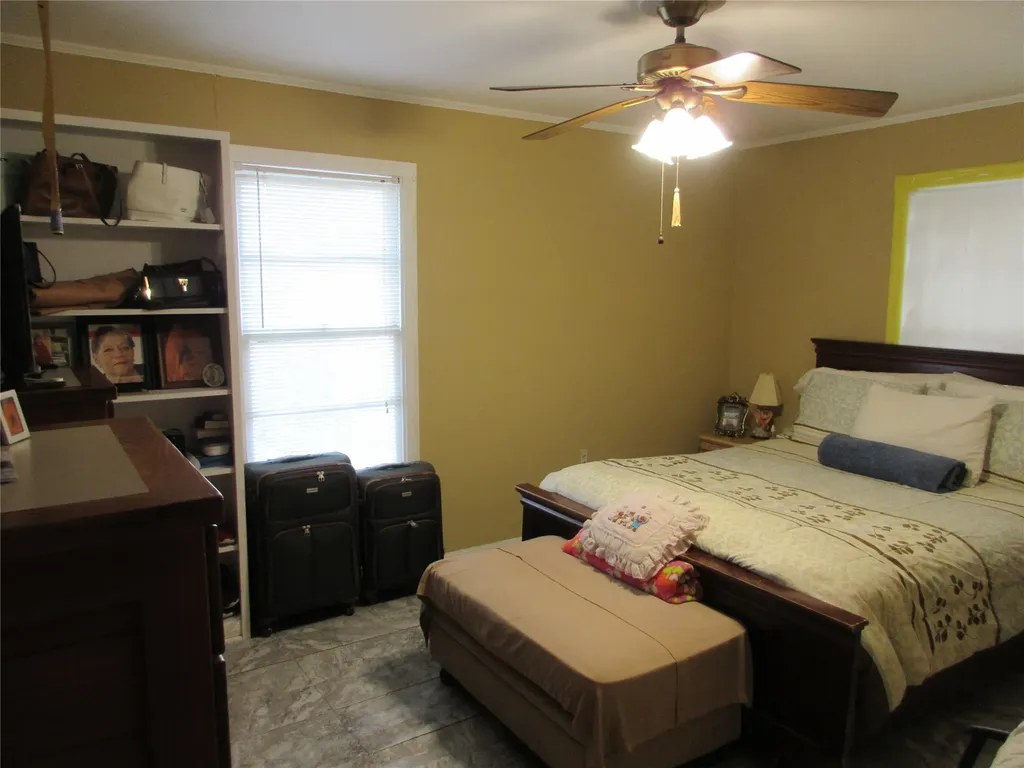 704 Wabash Street Marlin TX 76661