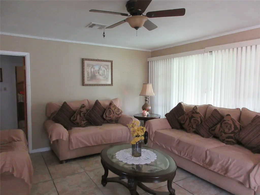 704 Wabash Street Marlin TX 76661
