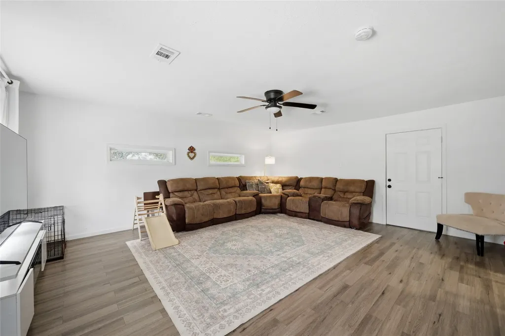 135 Mannington Drive Dallas TX 75232