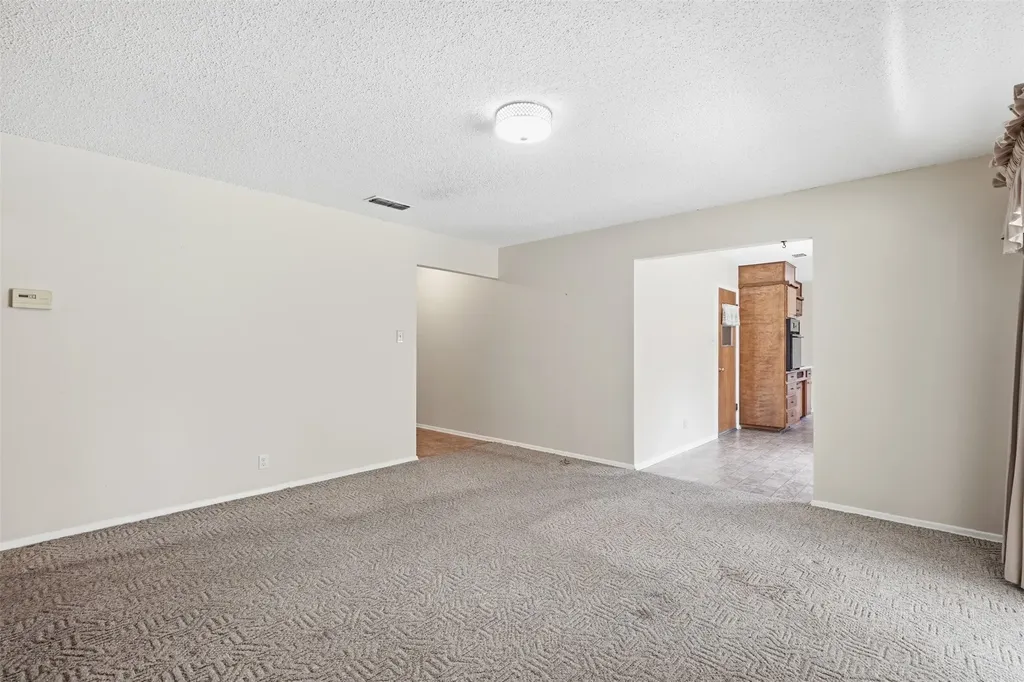 760 Comal Avenue White Settlement TX 76108