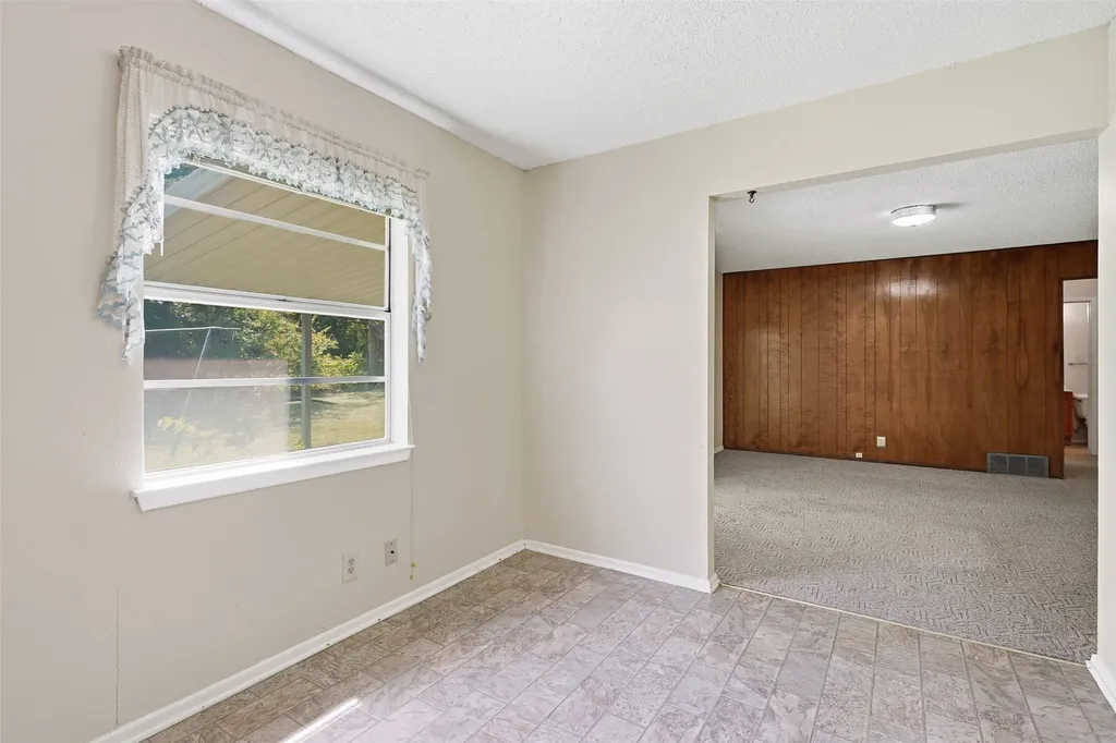 760 Comal Avenue White Settlement TX 76108