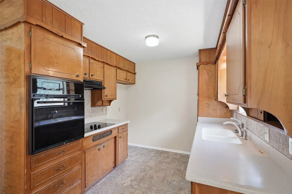 760 Comal Avenue White Settlement TX 76108