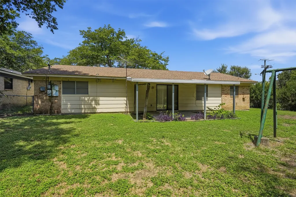 760 Comal Avenue White Settlement TX 76108