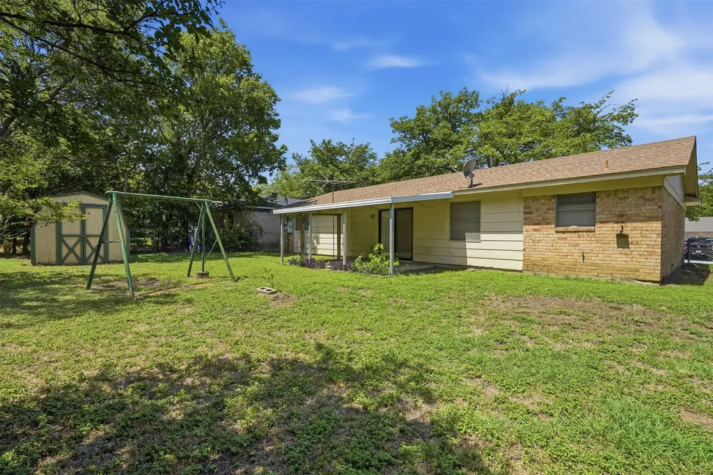 760 Comal Avenue White Settlement TX 76108
