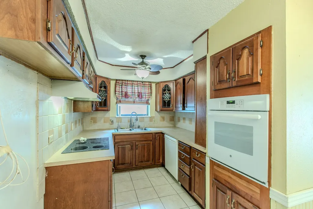 3029 Esters Court Irving TX 75062