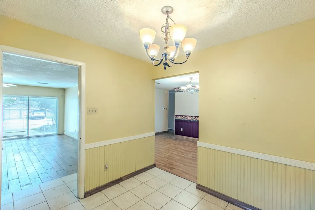 3029 Esters Court Irving TX 75062