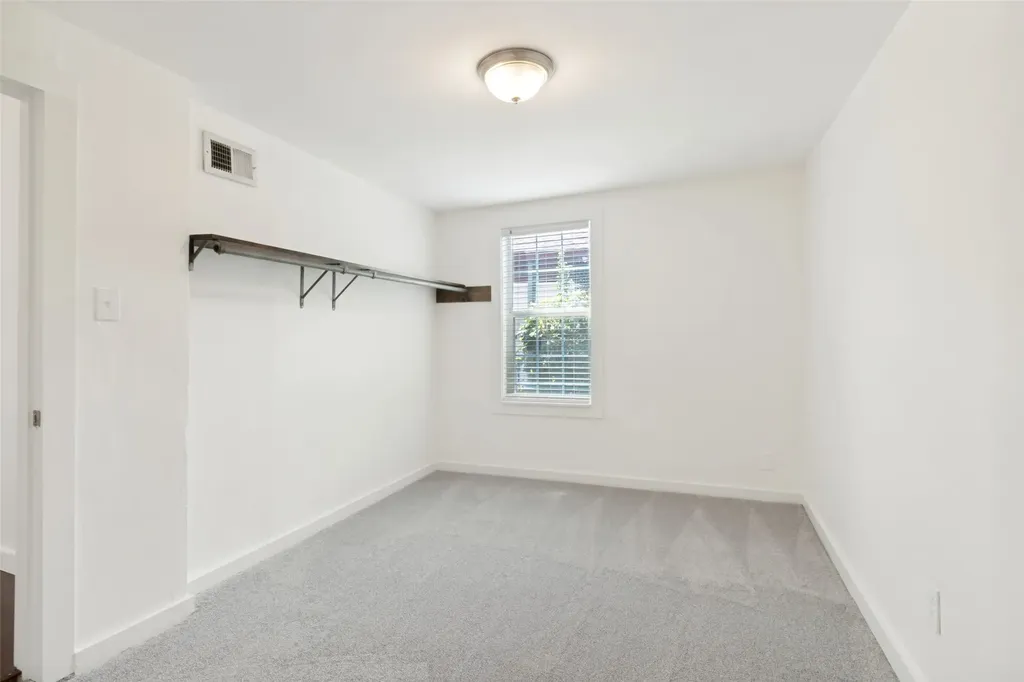629 Melba Street Dallas TX 75208