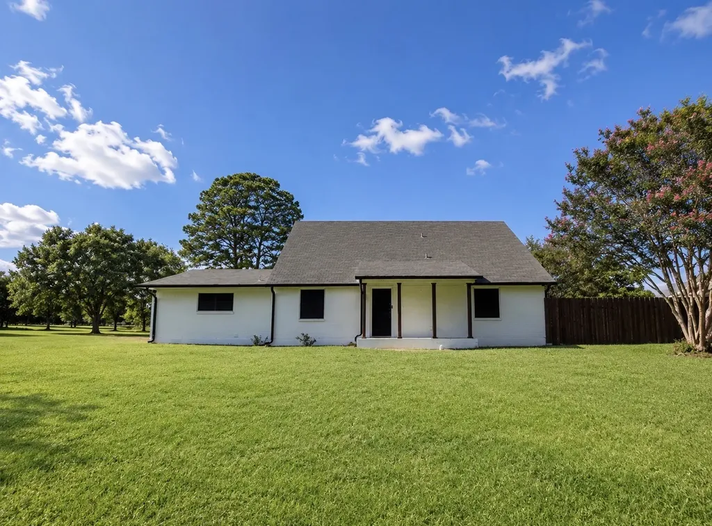 519 Clearwater Road Grand Saline TX 75140