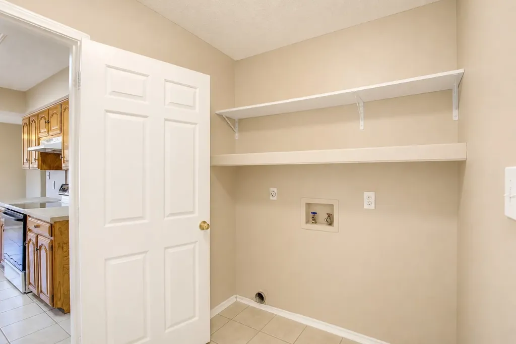7724 Pebblebrook Drive Watauga TX 76148