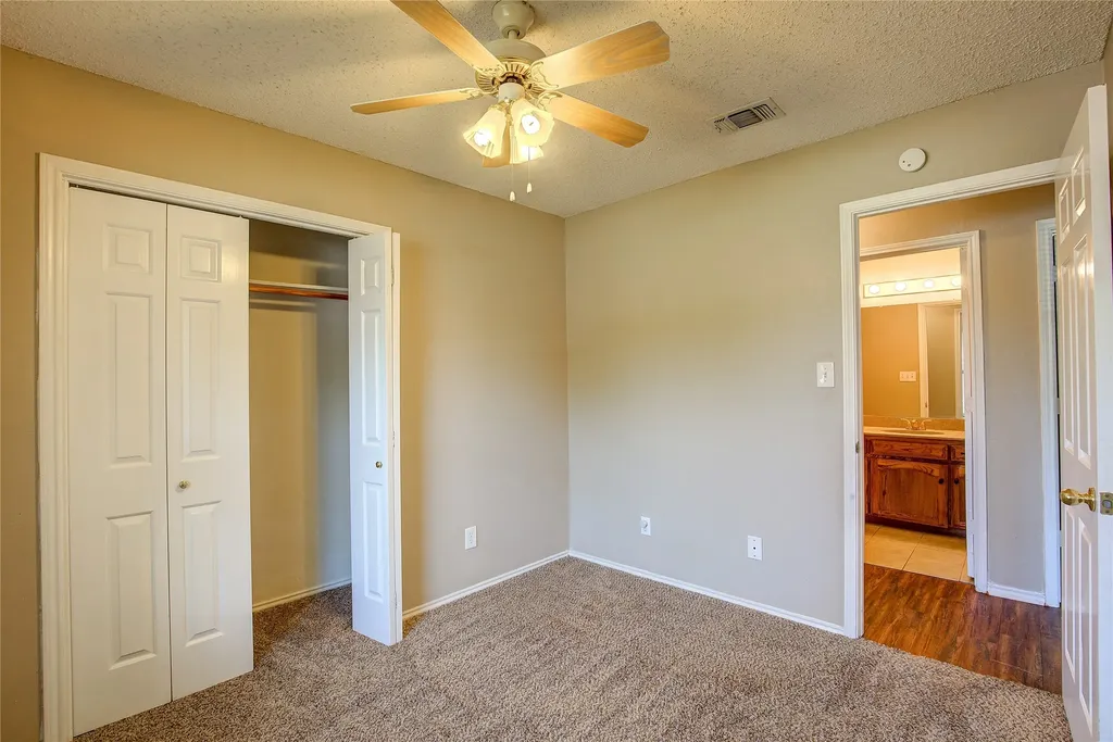 7724 Pebblebrook Drive Watauga TX 76148