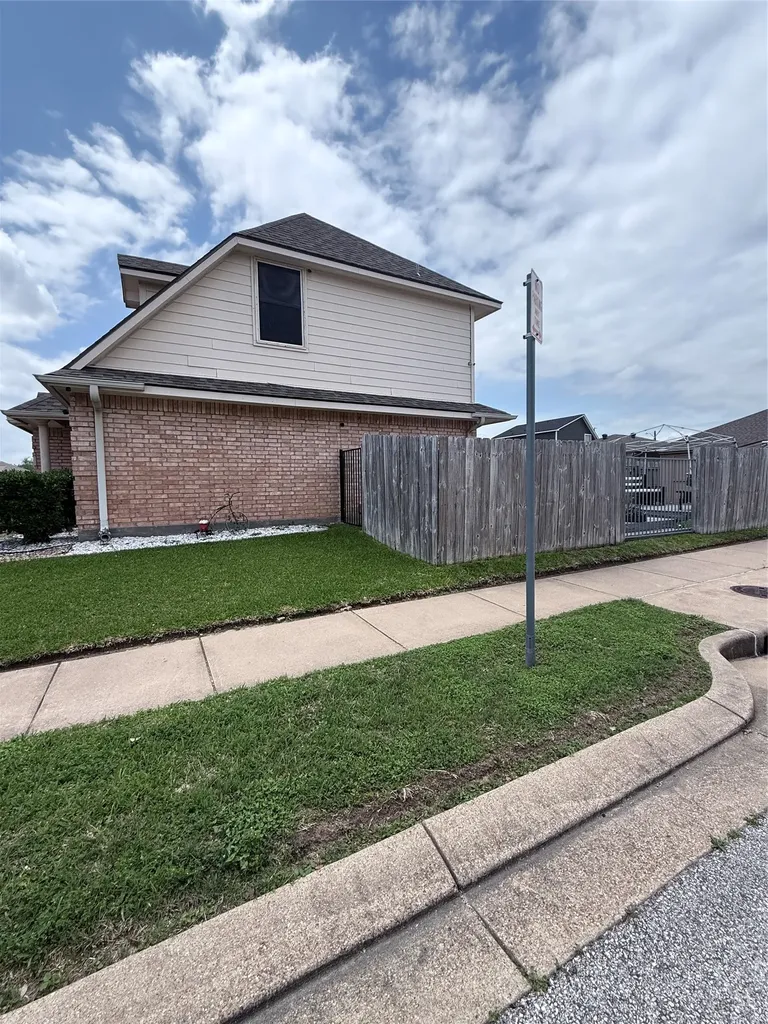 2600 Symphony Park Drive Bryan TX 77802