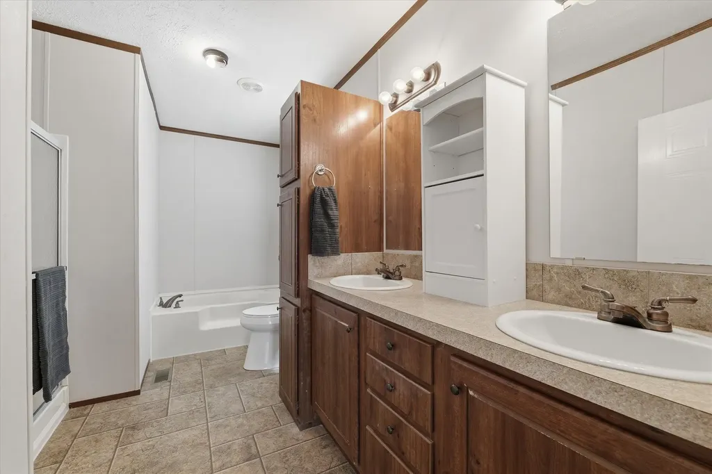 4258 Highway 164 E Groesbeck TX 76642