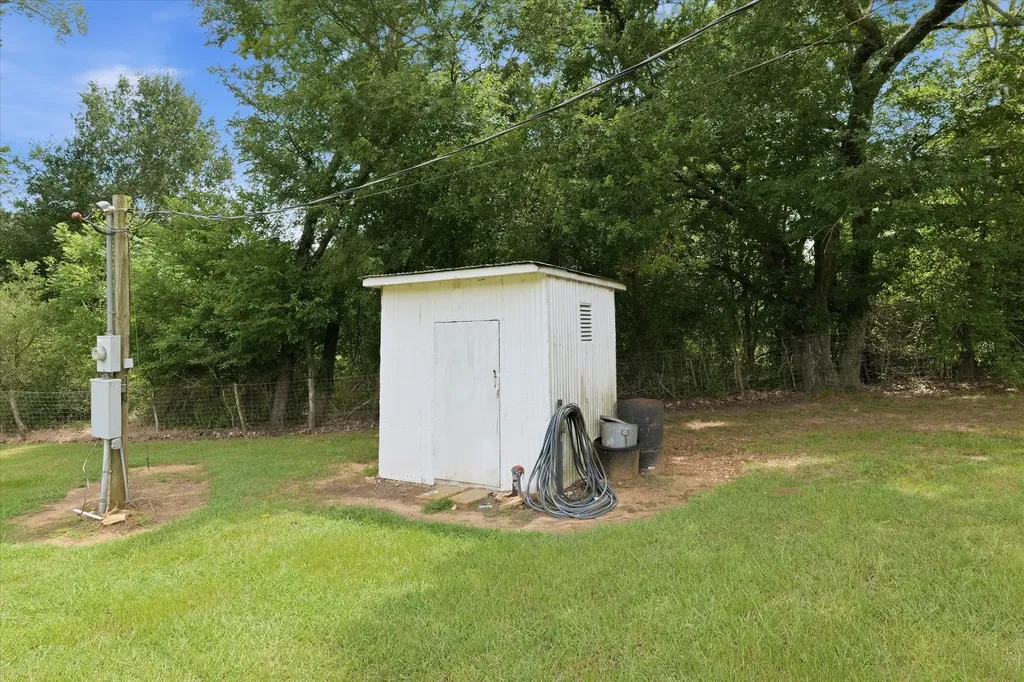 4258 Highway 164 E Groesbeck TX 76642